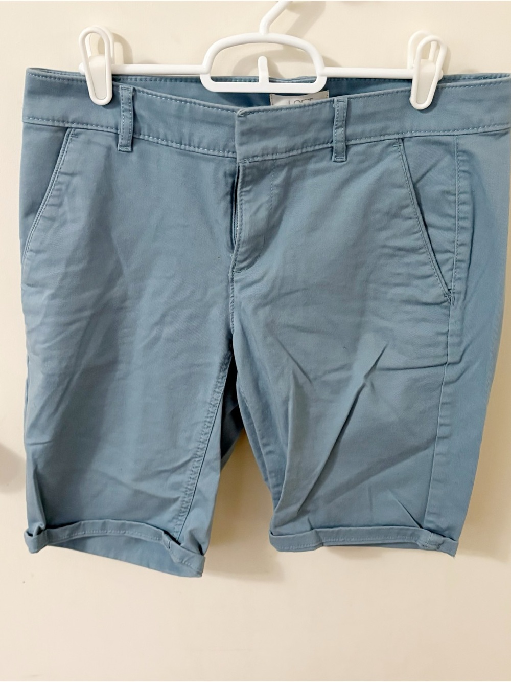 Loft Bermuda roll Marisa shorts blue size 4